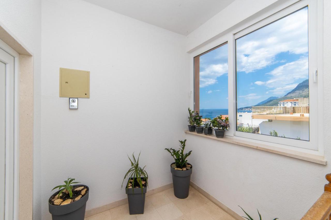 Apartmani Lile Gradac  Εξωτερικό φωτογραφία